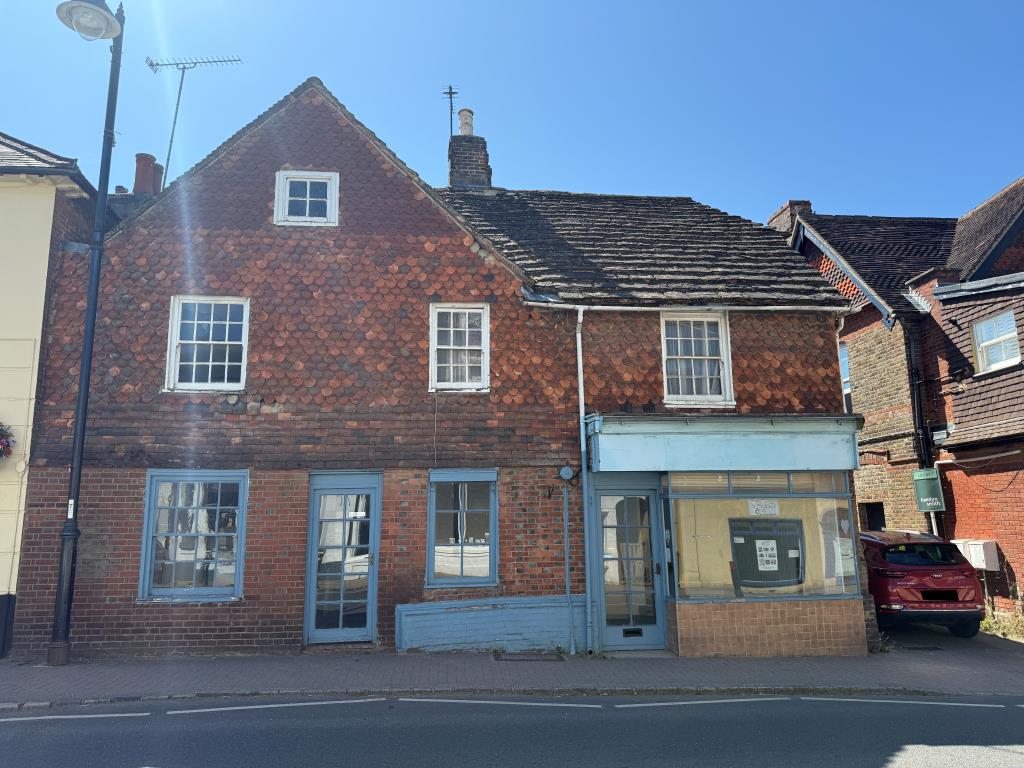 Lot: 22 - SUBSTANTIAL MIXED USE PERIOD PROPERTY WITH DEVELOPMENT POTENTIAL - View of front of property from High Street